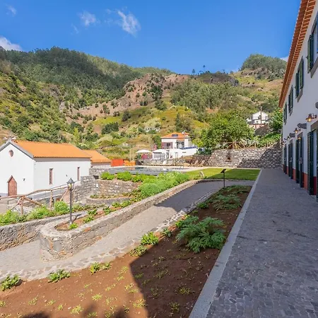 Solar Dos Reis By An Island