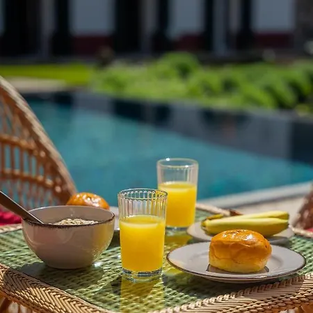 Solar Dos Reis By An Island