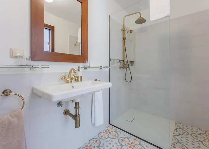 Solar Dos Reis By An Island